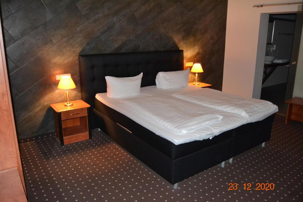 Hotel Zeil Франкфурт на Майн Екстериор снимка