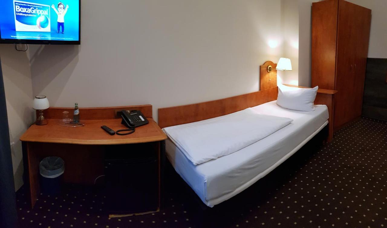 Hotel Zeil Франкфурт на Майн Екстериор снимка