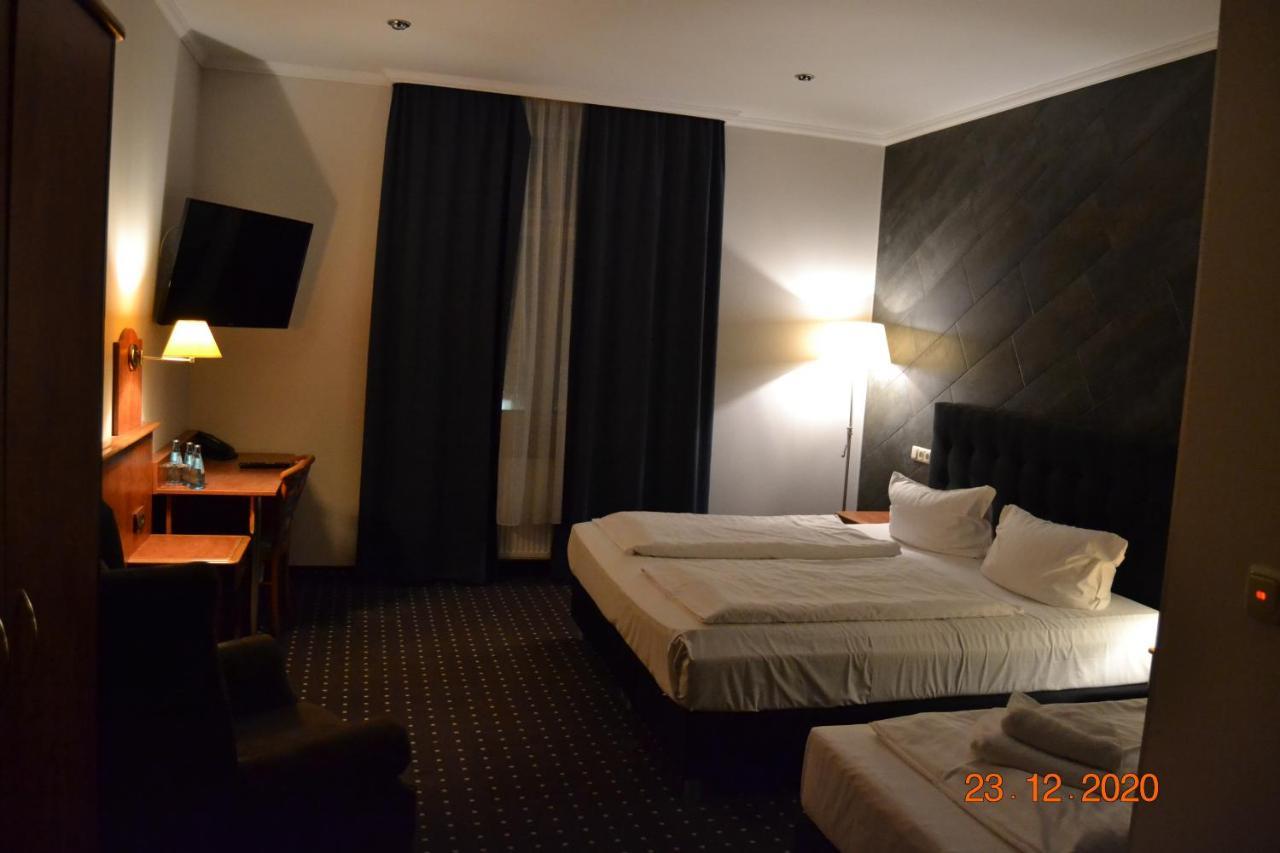 Hotel Zeil Франкфурт на Майн Екстериор снимка