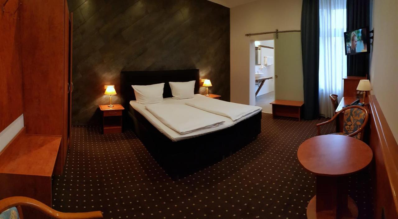 Hotel Zeil Франкфурт на Майн Екстериор снимка