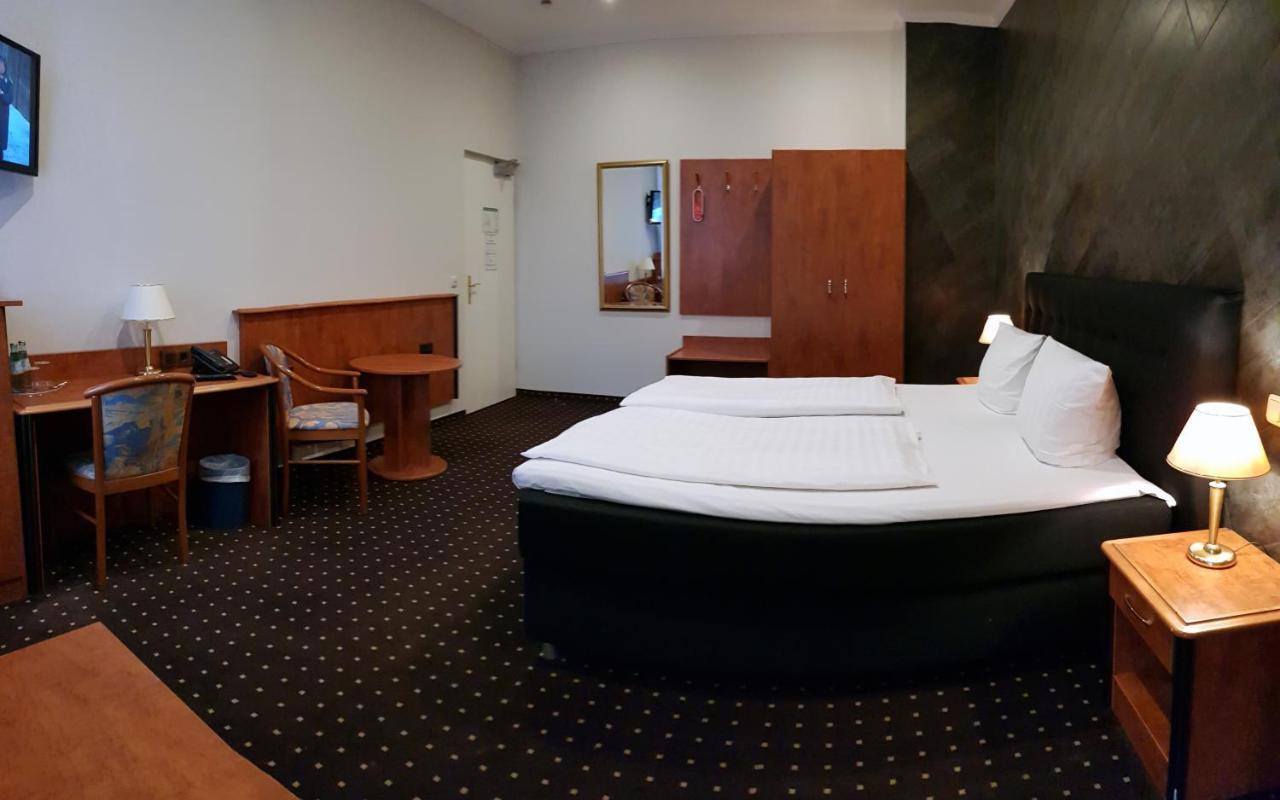 Hotel Zeil Франкфурт на Майн Екстериор снимка