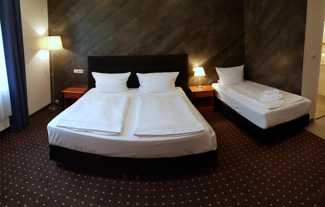 Hotel Zeil Франкфурт на Майн Екстериор снимка