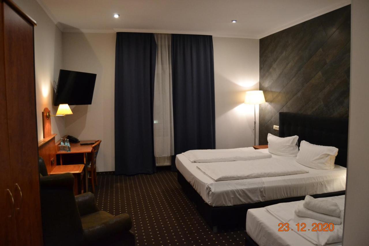 Hotel Zeil Франкфурт на Майн Екстериор снимка