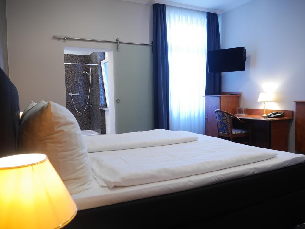 Hotel Zeil Франкфурт на Майн Екстериор снимка